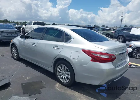 2018 Nissan Altima 2.5 Sv z USA, uszkodzony, nr VIN 1N4AL3AP8JC106078